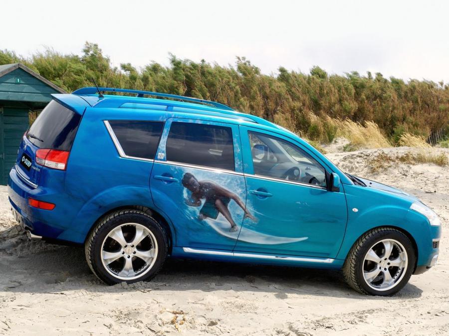  Citroen C-Surf Concept 2008 года  (фото 3 из 7)